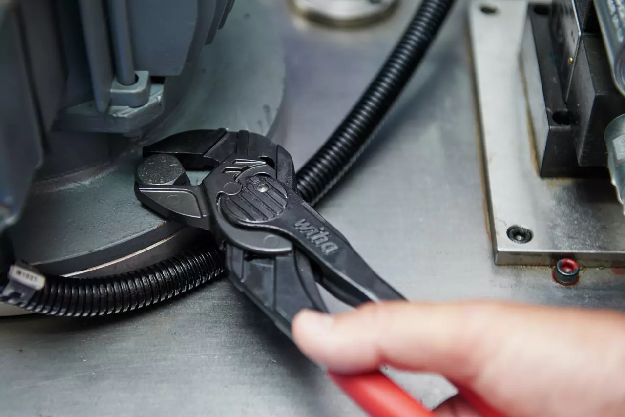 клещи сантехнические с параллельными губками classic 250 мм 40923 wihaООО Ворлд оф Тулс